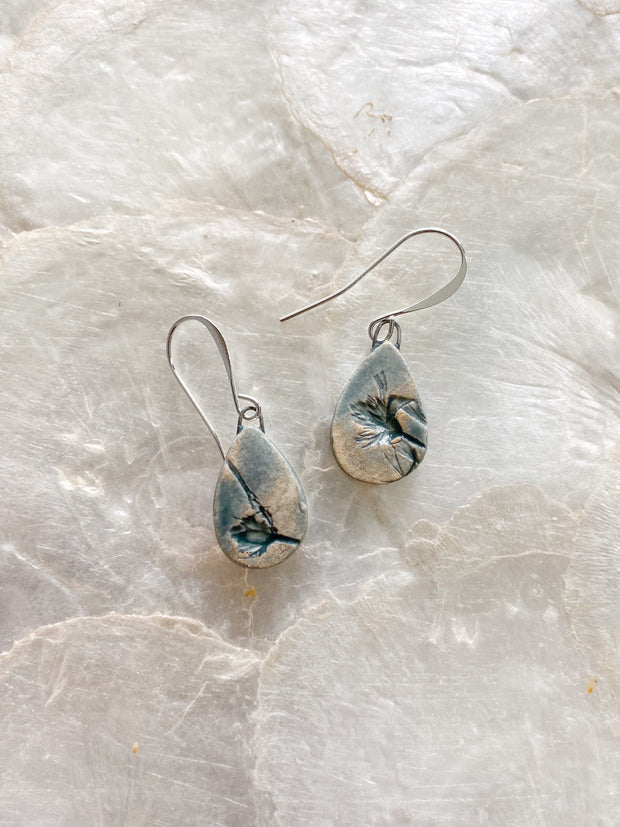 Ceramic Dangle Earrings - Sedge