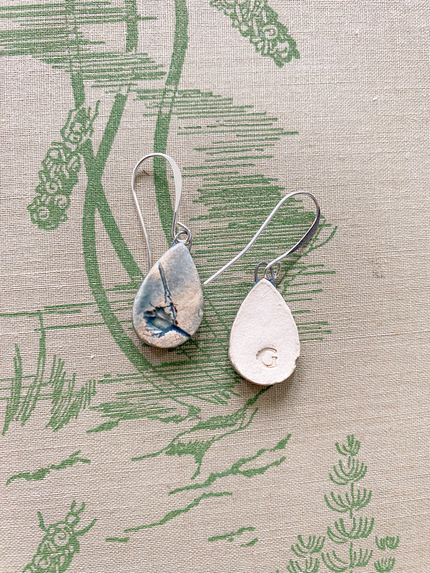 Ceramic Dangle Earrings - Sedge