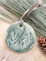 Ceramic Holiday Ornament - Circle - Sea Oats