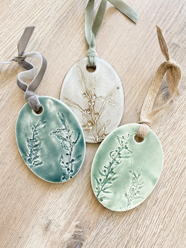 Ceramic Holiday Ornament - Oval - Sargassum