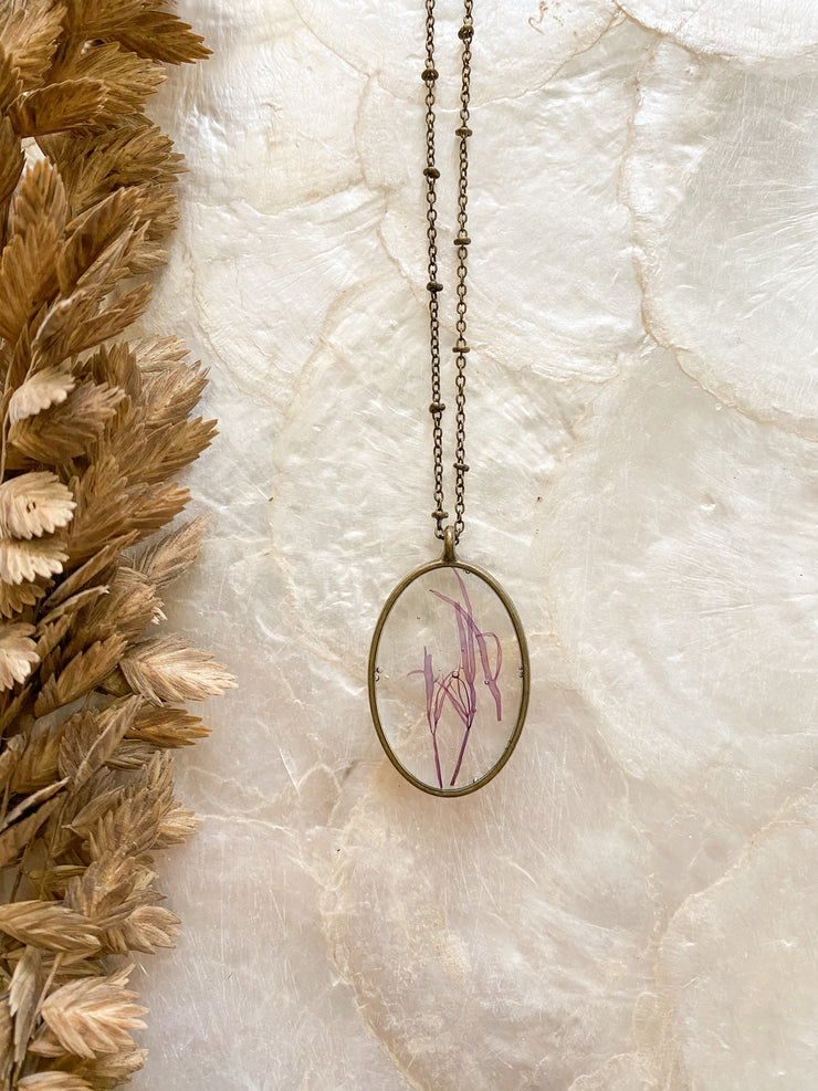 Framed Oval Pendant Necklace - Grateloupia