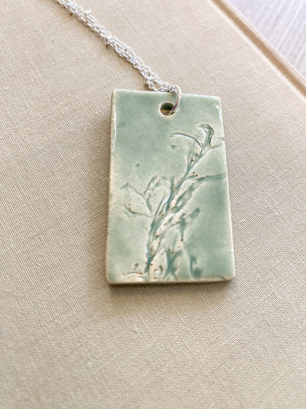 Ceramic Pendant Necklace - Sargassum