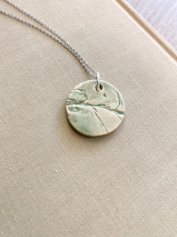 Ceramic Pendant Necklace - Sargassum