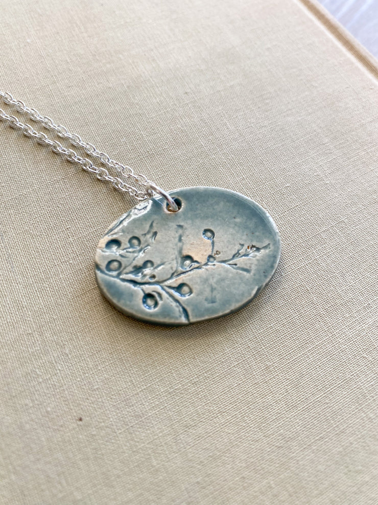 Ceramic Pendant Necklace - Sargassum