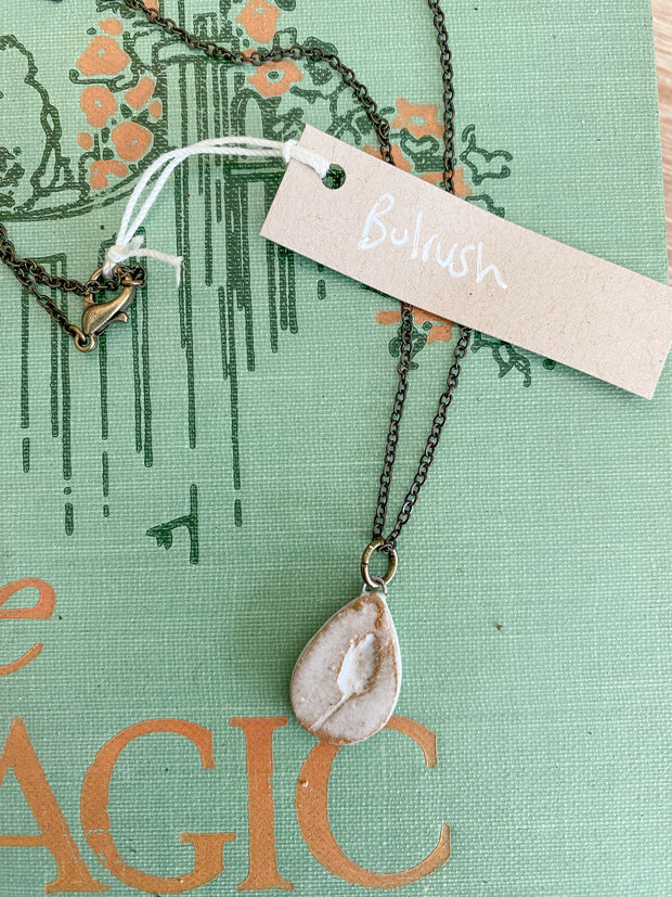 Ceramic Pendant Necklace - Bulrush